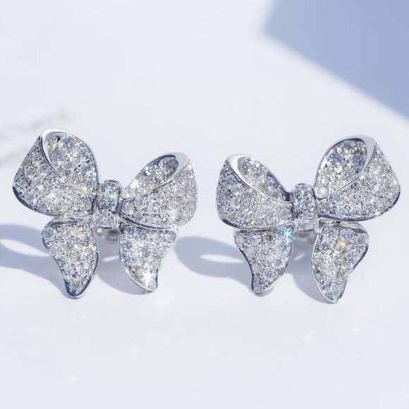 NEW - Silver coquette bow earrings, bow stud earrings, Minimalist Jewelry - Picture 2 of 3